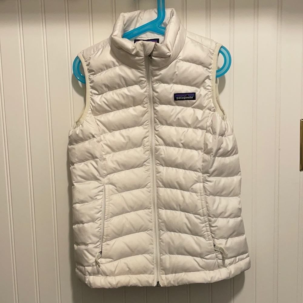 Patagonia girl’s down sweater vest